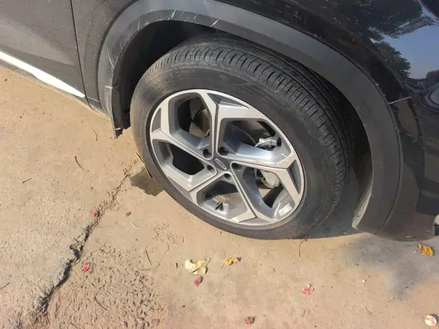 Geely Xingyue L — Фото автомобиля 6