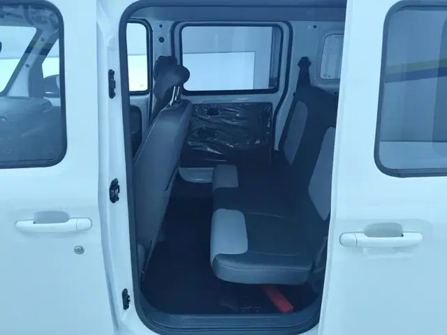 Wuling Zhiguang NEV — Фото автомобиля 11