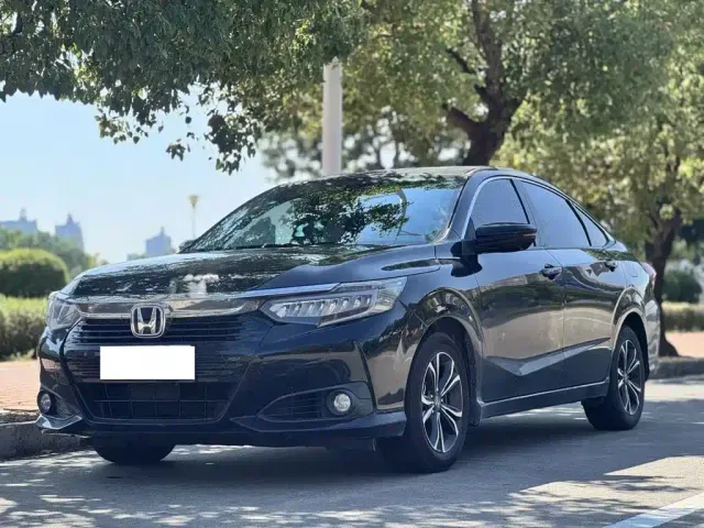 Фотография автомобиля — Honda Crider