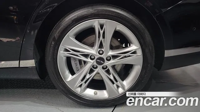 Genesis G90 Бензин 3.5 турбо AWD — Фото автомобиля 20