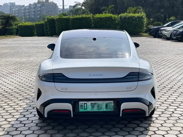 Xiaomi SU7 — Фото автомобиля 4