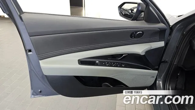 Hyundai Avante CN7 — Фото автомобиля 13