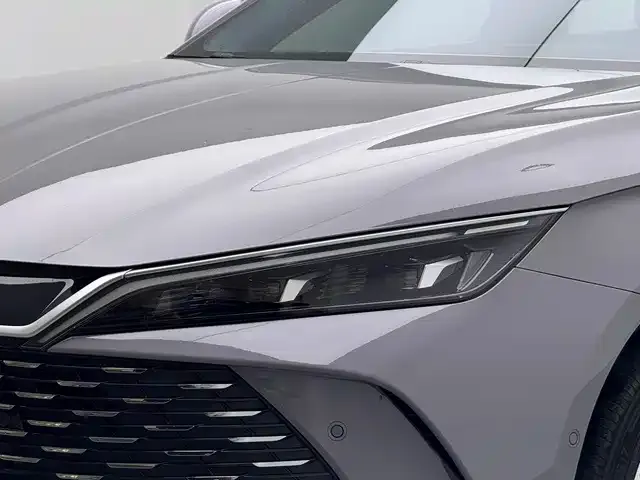 BYD Qin L — Фото автомобиля 17