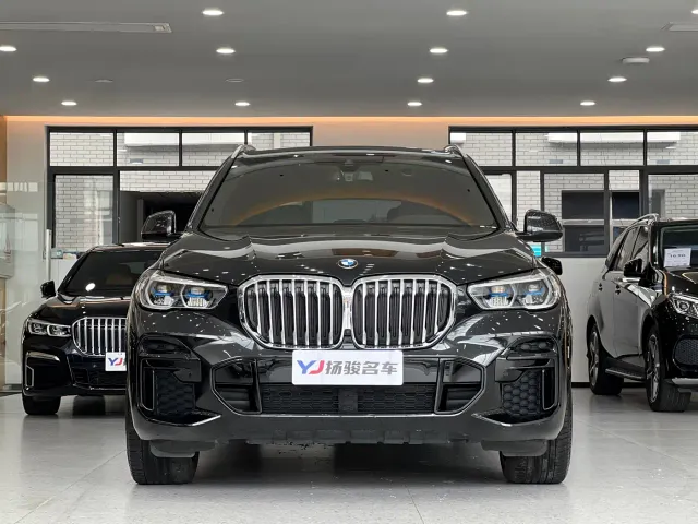 BMW X5 — Фото автомобиля 2