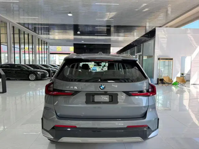 BMW X1 — Фото автомобиля 4
