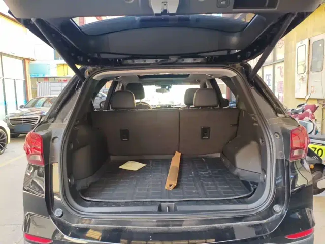 Chevrolet Equinox — Фото автомобиля 18