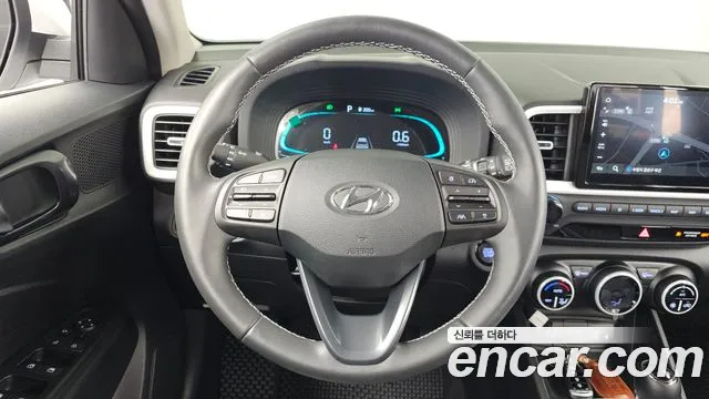 Hyundai Venue — Фото автомобиля 14