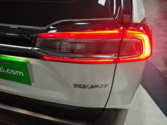 Toyota Wildlander — Фото автомобиля 7