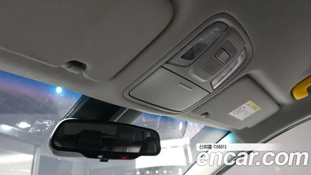 Kia Niro Niro Plus Light (Такси) — Фото автомобиля 19