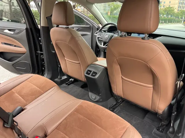 Buick Regal — Фото автомобиля 13