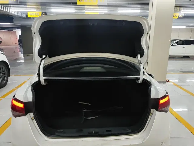 Nissan Sylphy — Фото автомобиля 18