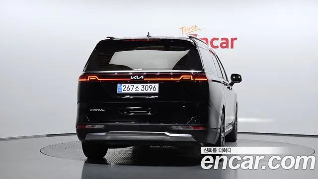 Kia Carnival Generation 4 — Фото автомобиля 3