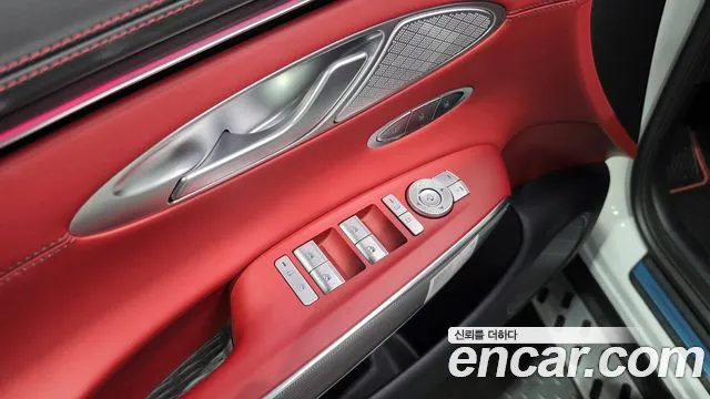 Genesis GV70 2.5T Бензин 2WD — Фото автомобиля 20