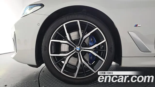 BMW 5 Series G30 — Фото автомобиля 5