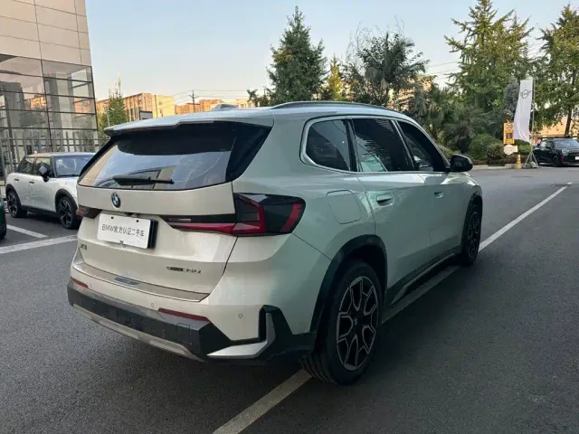 BMW X1 — Фото автомобиля 4