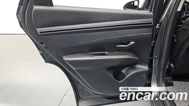 Hyundai Tucson Tucson (NX4) Бензин 1.6 турбо 2WD — Фото автомобиля 23
