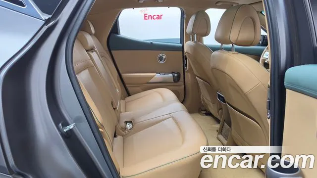 Genesis GV60 — Фото автомобиля 17