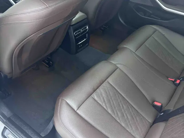 BMW 3 Series — Фото автомобиля 12