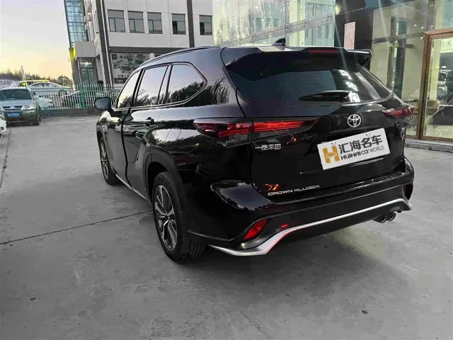 Toyota Crown Kluger — Фото автомобиля 4