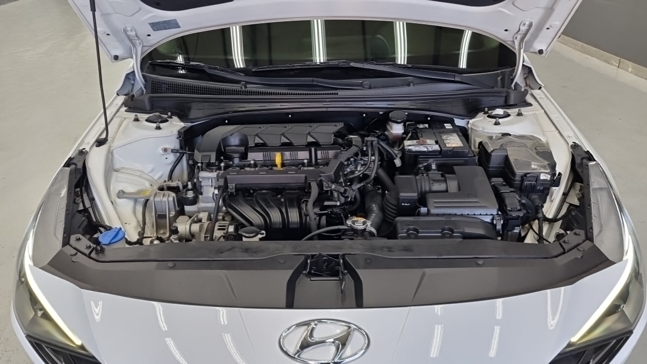 Hyundai Avante — Фото автомобиля 6