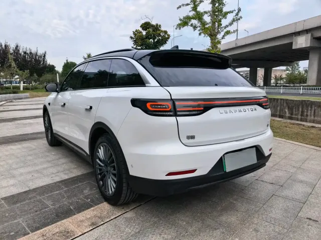 Leapmotor Leapmotor C11 2024 Pure Electric 580 Premium Edition — Фото автомобиля 10