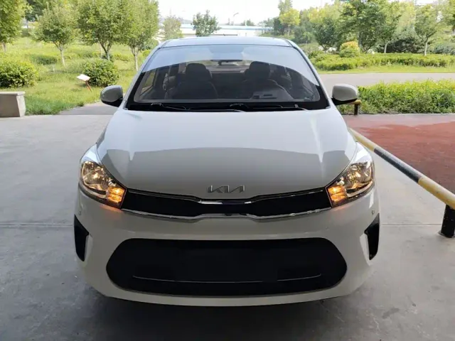 Kia Huan Chi — Фото автомобиля 2