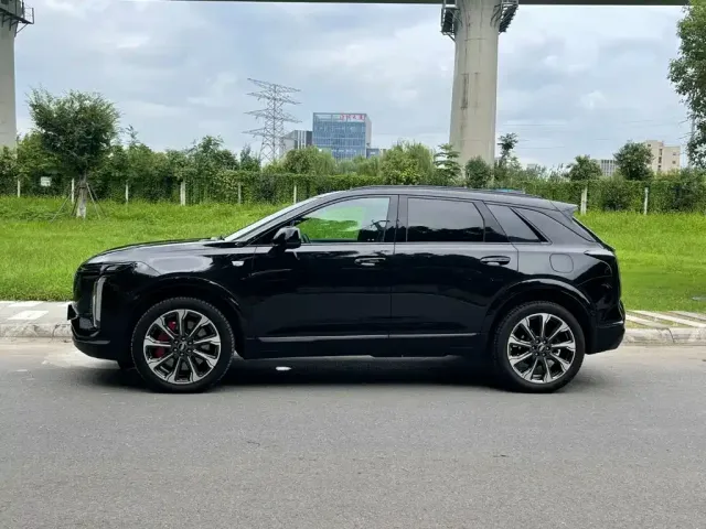 Cadillac XT5 — Фото автомобиля 10