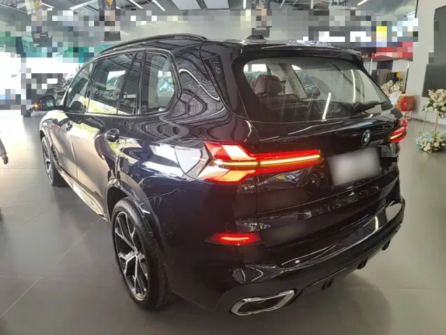 BMW X5 — Фото автомобиля 4