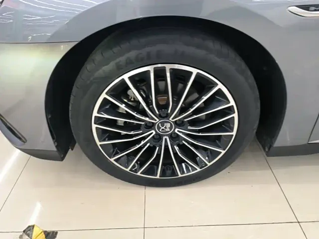 BYD Han — Фото автомобиля 22