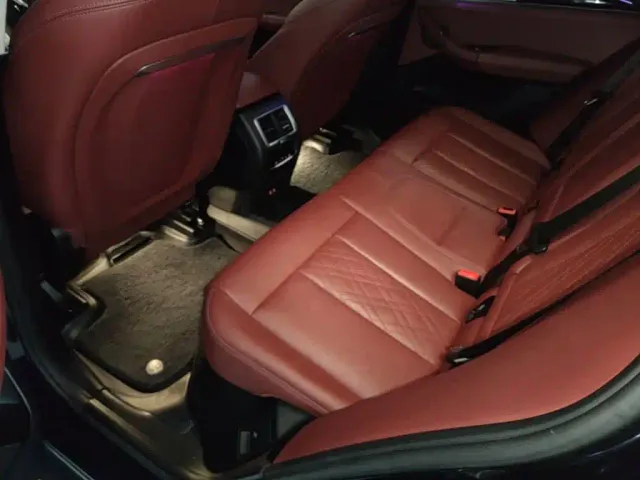 BMW iX3 — Фото автомобиля 16