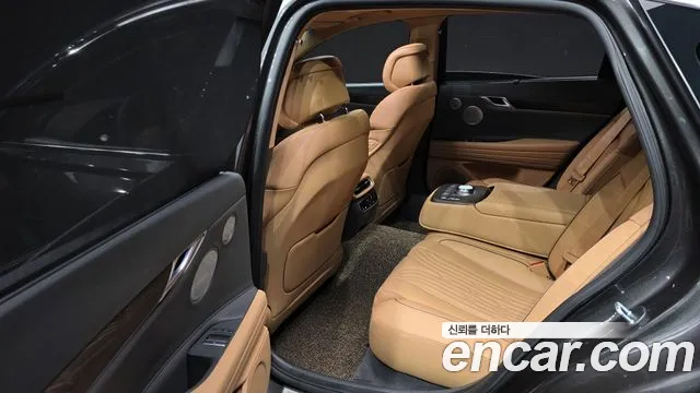 Genesis G80 Бензин 2.5 турбо AWD — Фото автомобиля 10