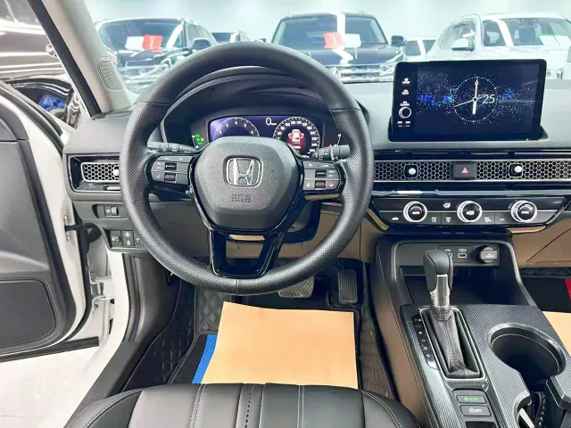 Honda Civic — Фото автомобиля 13