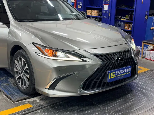 Lexus ES — Фото автомобиля 2