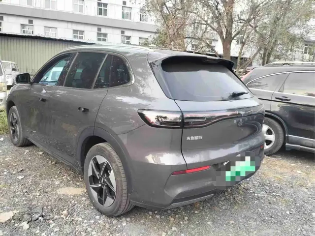 Geely Galaxy E5 — Фото автомобиля 10