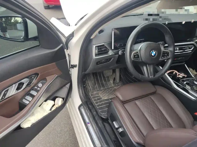 BMW 3 Series — Фото автомобиля 12