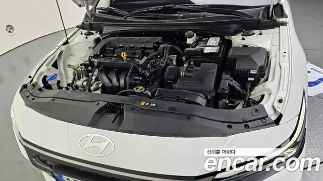Hyundai Avante CN7 — Фото автомобиля 6