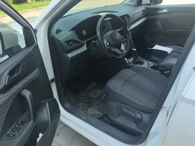 Volkswagen Tharu — Фото автомобиля 13