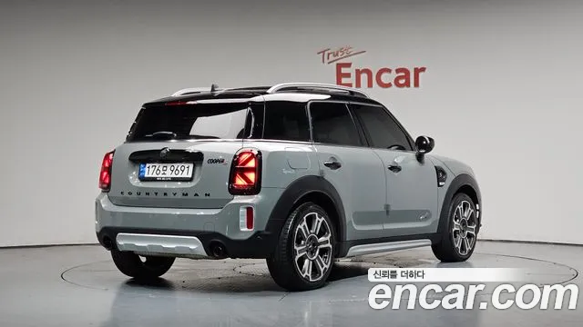 Фотография автомобиля — Mini Countryman