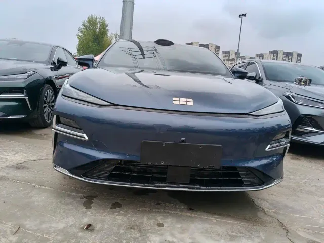 Geely Galaxy Xingyao 8 — Фото автомобиля 2