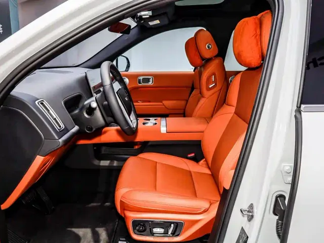 Li Auto L7 — Фото автомобиля 10