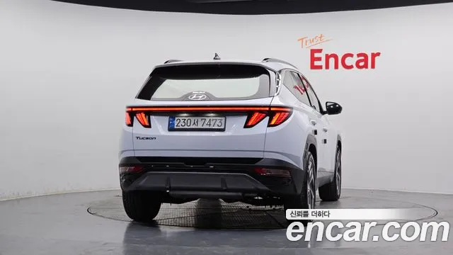 Hyundai Tucson Tucson (NX4) Бензин 1.6 турбо 2WD — Фото автомобиля 4