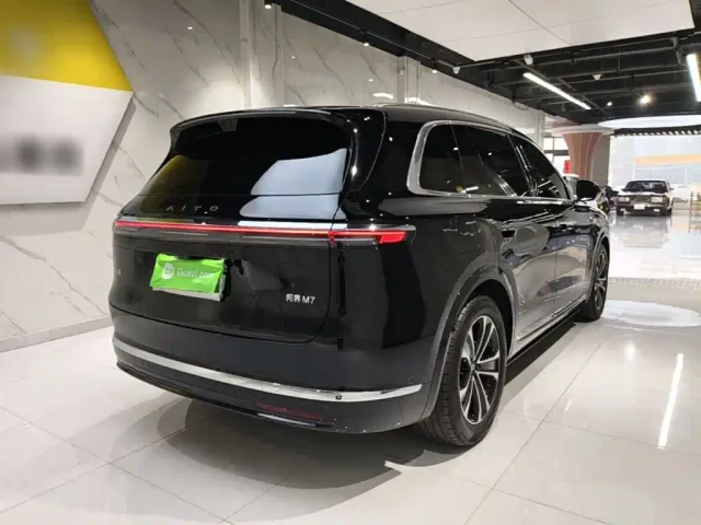 Aito M7 — Фото автомобиля 6