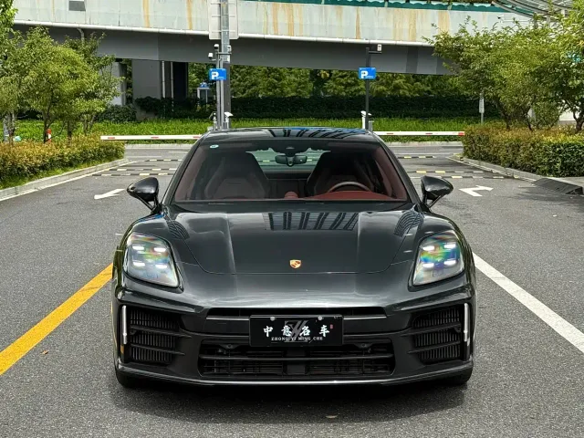Porsche Panamera — Фото автомобиля 2