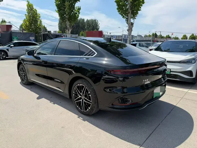 BYD Han — Фото автомобиля 7