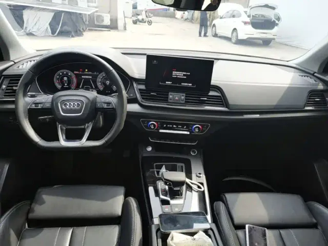 Audi Q5L — Фото автомобиля 9