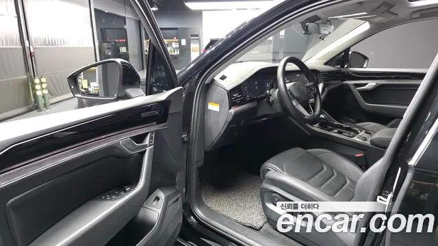 Volkswagen Touareg Touareg 3 поколение 3.0 TDI Premium — Фото автомобиля 10