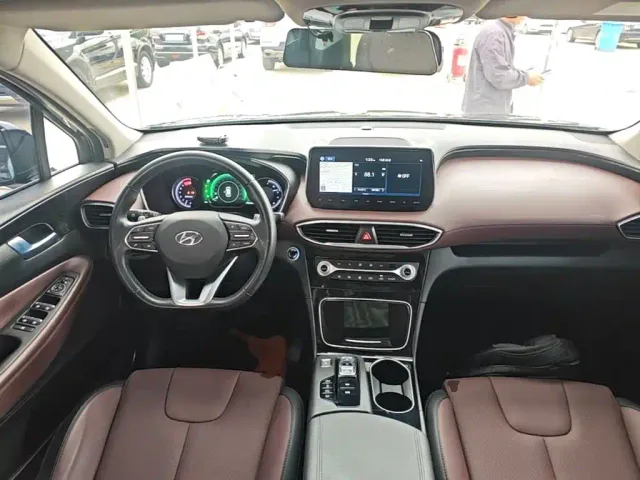 Hyundai Santa Fe — Фото автомобиля 9