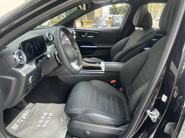 Mercedes-Benz C-Class — Фото автомобиля 11