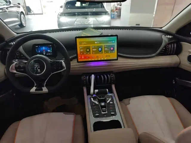 BYD Yuan PLUS — Фото автомобиля 9
