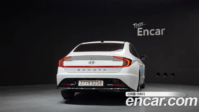 Hyundai Sonata — Фото автомобиля 4